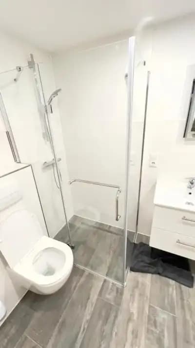 Geräumiges City-Apartment mit 2 Badezimmer und Parkplätzen in Oldenburg – Küche