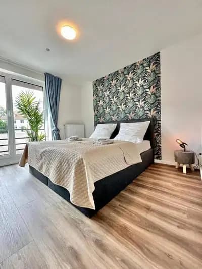 Großes City-Ferienhaus mit Terrasse, Grill und Parkplatz in Oldenburg – Detailansicht 2
