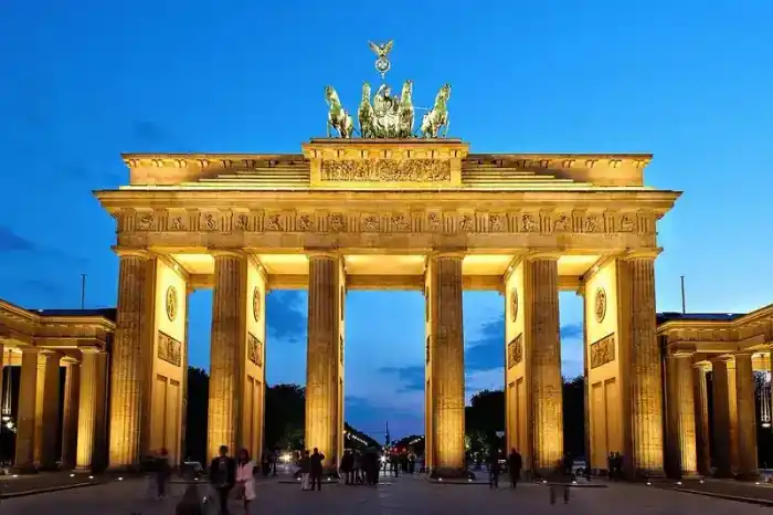 Brandenburger Tor in der blauen Stunde