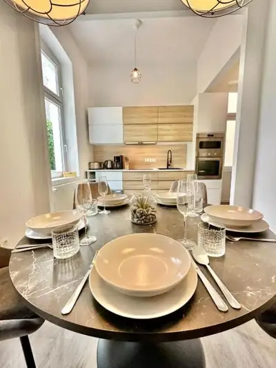 Erholsame City-Erdgeschosswohnung mit Veranda, Grill und Parkplatz in Oldenburg – Gesamtansicht