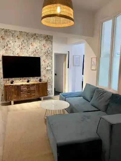 Erholsame City-Erdgeschosswohnung mit Veranda, Grill und Parkplatz in Oldenburg – Badezimmer