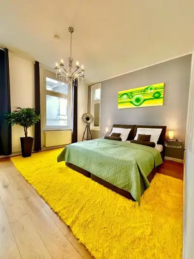 Geräumiges City-Apartment mit 2 Badezimmer und Parkplätzen in Oldenburg – Gesamtansicht