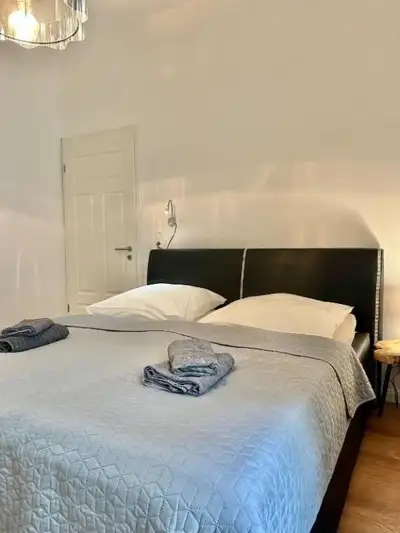 Modernes City-Apartment mit Blick in den Park und 2 Bäder in Oldenburg – Detailansicht 2